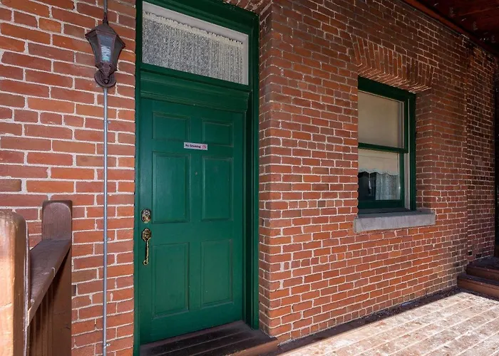 Whiskey Row Penthouse Apartment *